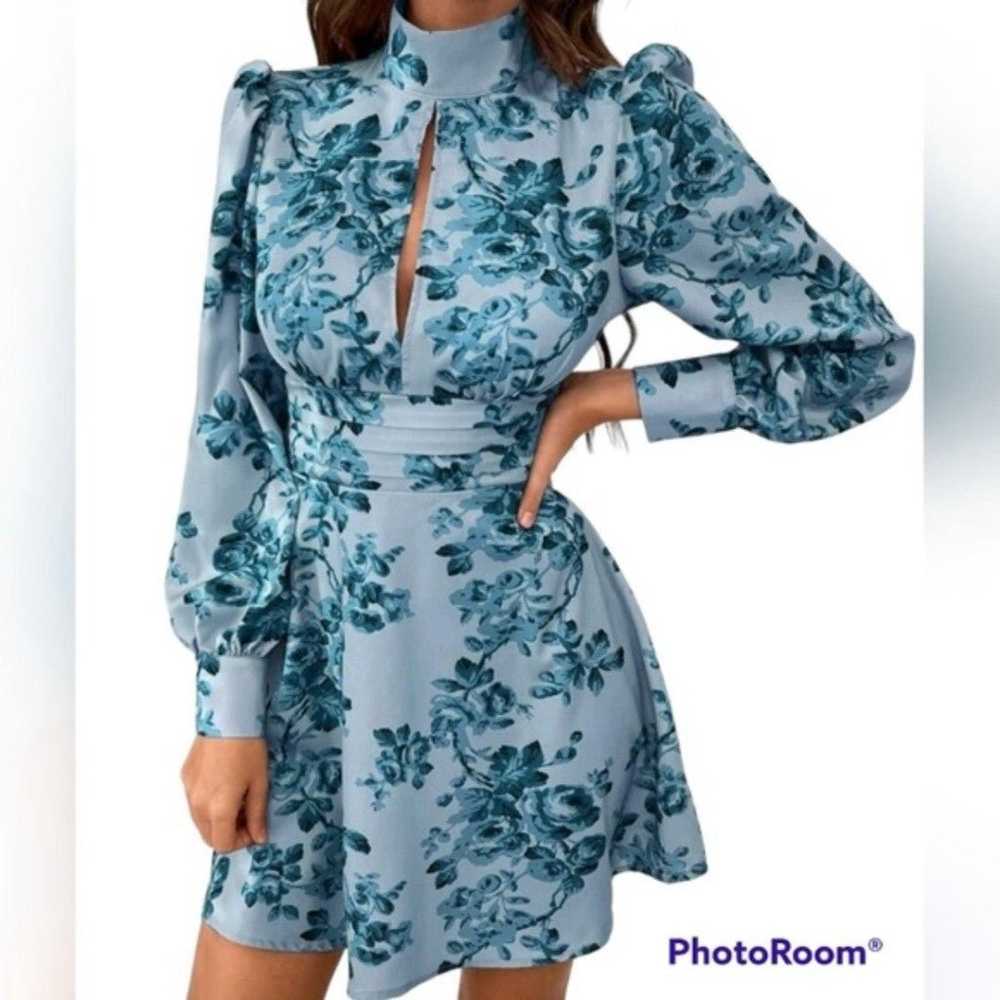 Womens Floral Peekaboo Front Swing Dress Baby Blu… - image 5