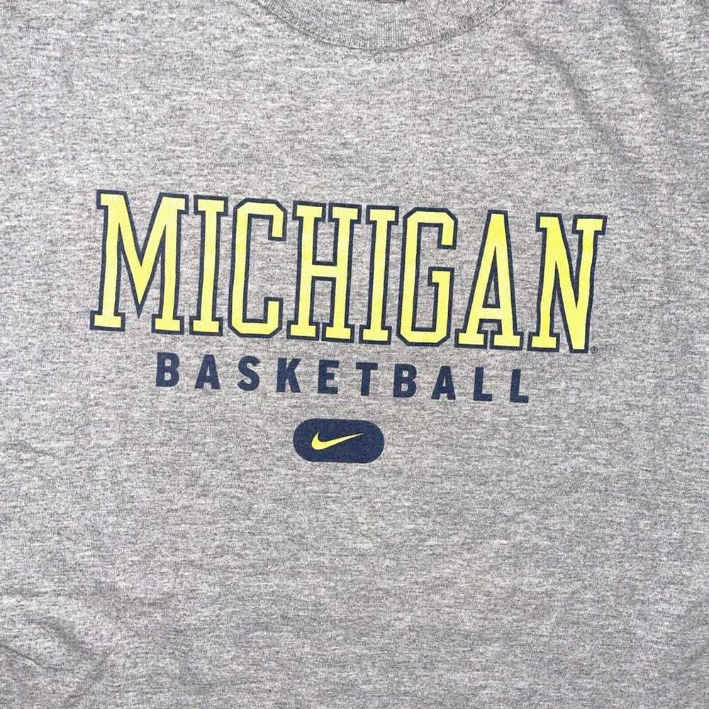 Vintage Team Issued Nike Michigan Basketball Slee… - image 2
