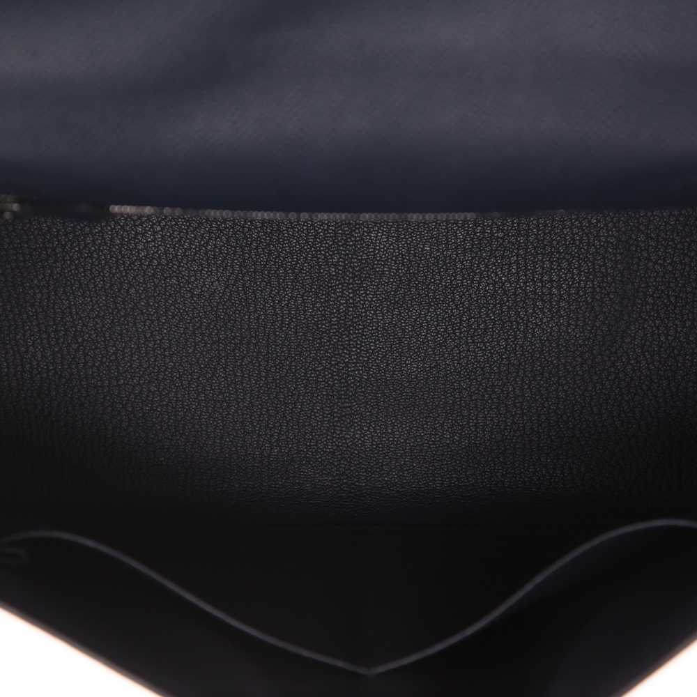 Hermès Kelly 28 cm handbag in dark blue epsom lea… - image 4