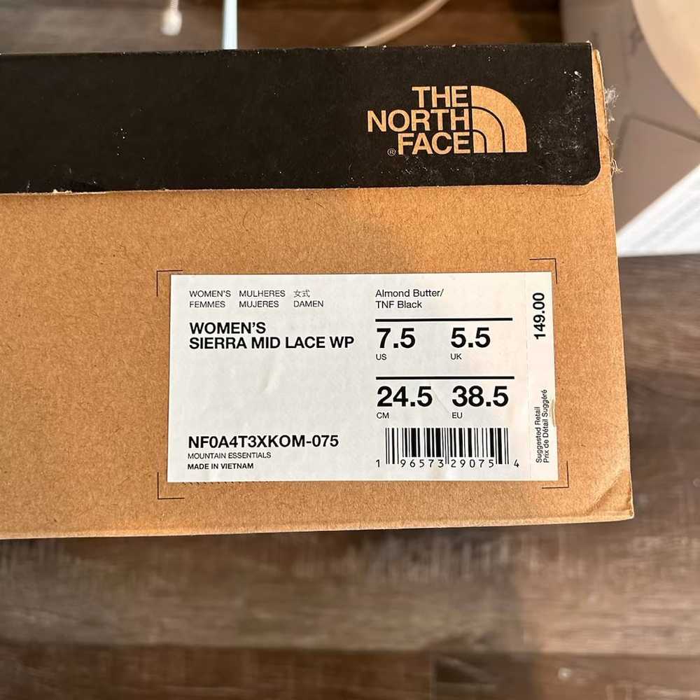 north face snow boots - image 3