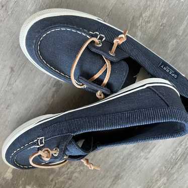 Sperry shoes size 5 - image 1