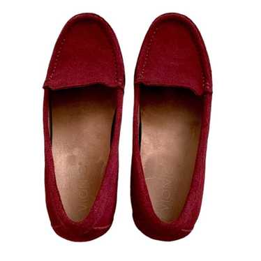 Vionic size 7 Debbie Suede Loafer (red)