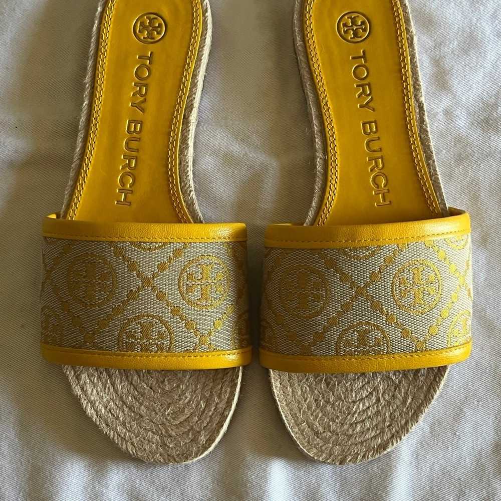 Tory Burch T Monogram Flat Slide NWOB SZ 5.5 - image 1