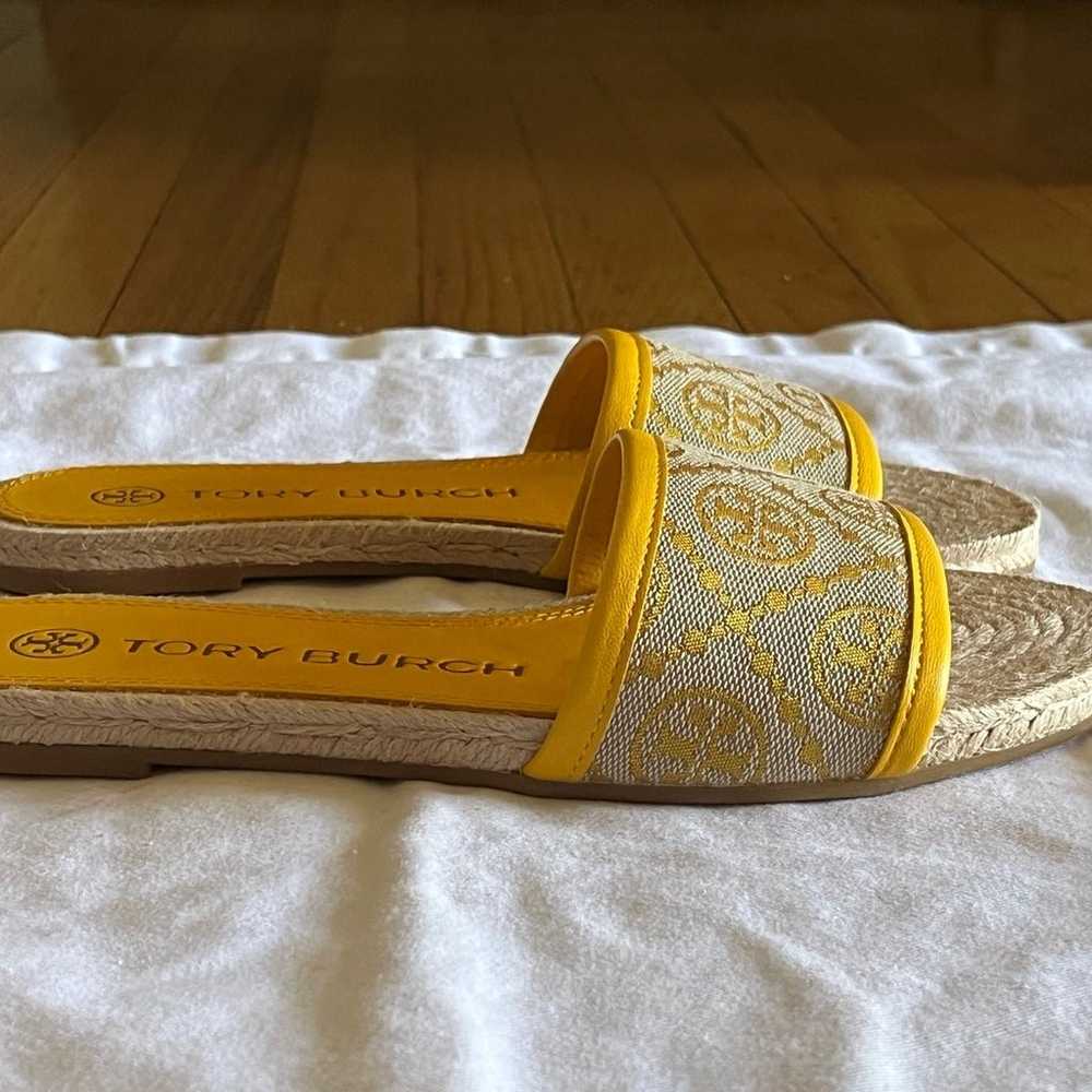 Tory Burch T Monogram Flat Slide NWOB SZ 5.5 - image 4