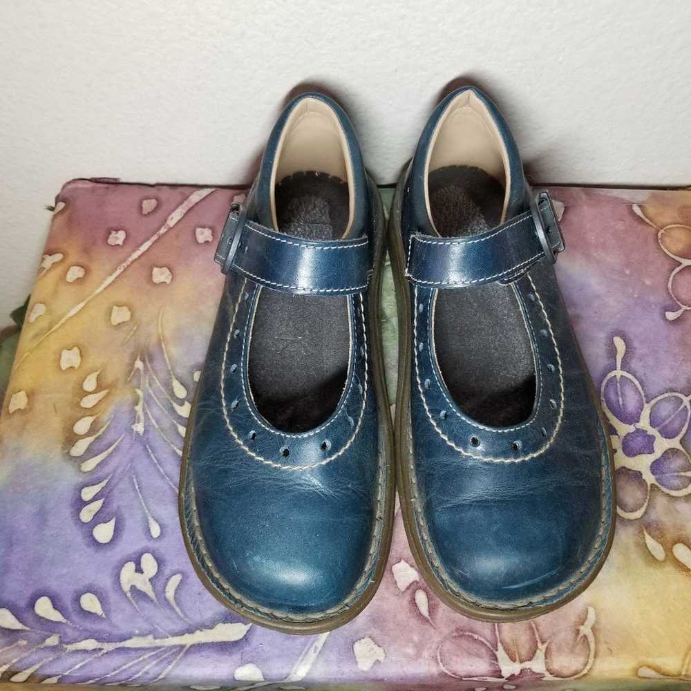Dr Martens MIE Vintage Mary Janes - image 3