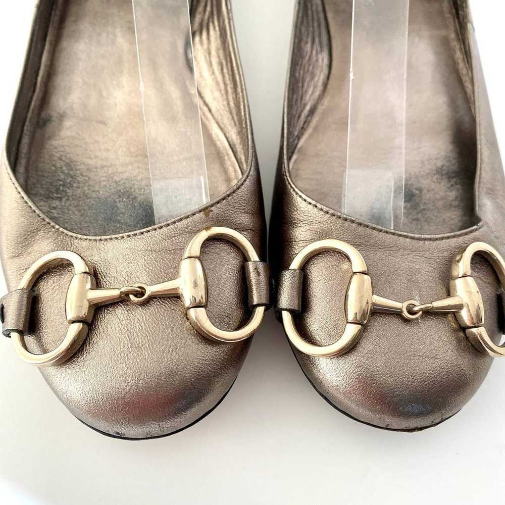 Gucci Petwer Metallic Leather Horsebit Ankle Stra… - image 6