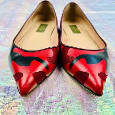 $1195 Valentino Red Abstract Rock Stud Leather Po… - image 1