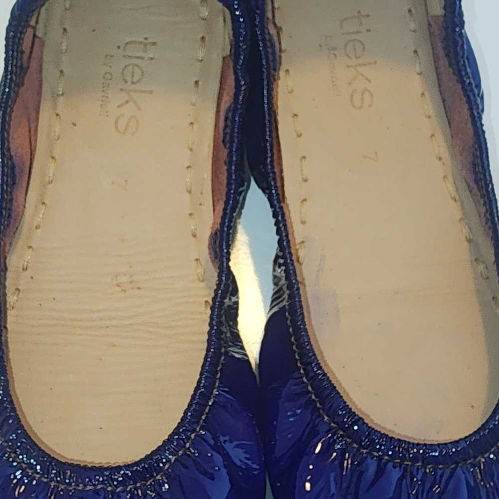 EUC custom bluish purple patent tieks size 7 - image 6