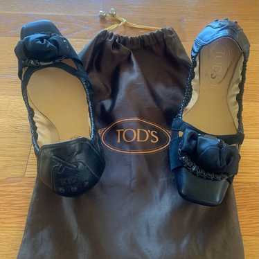 Tod’s Women Ladies Black Leather Buckle Bow Beads… - image 1