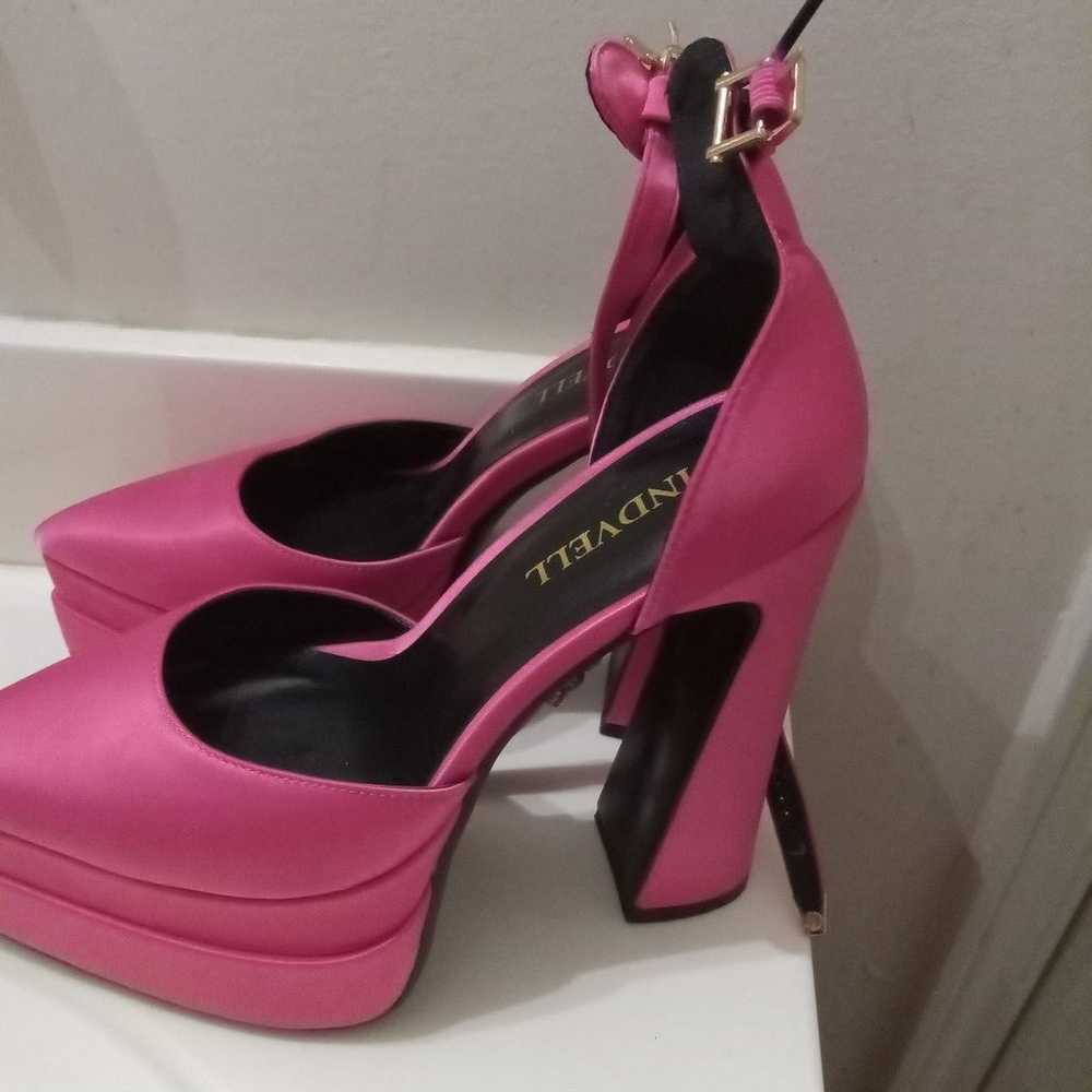 Woman high-heel shoes Findervell hotpink size7 br… - image 2