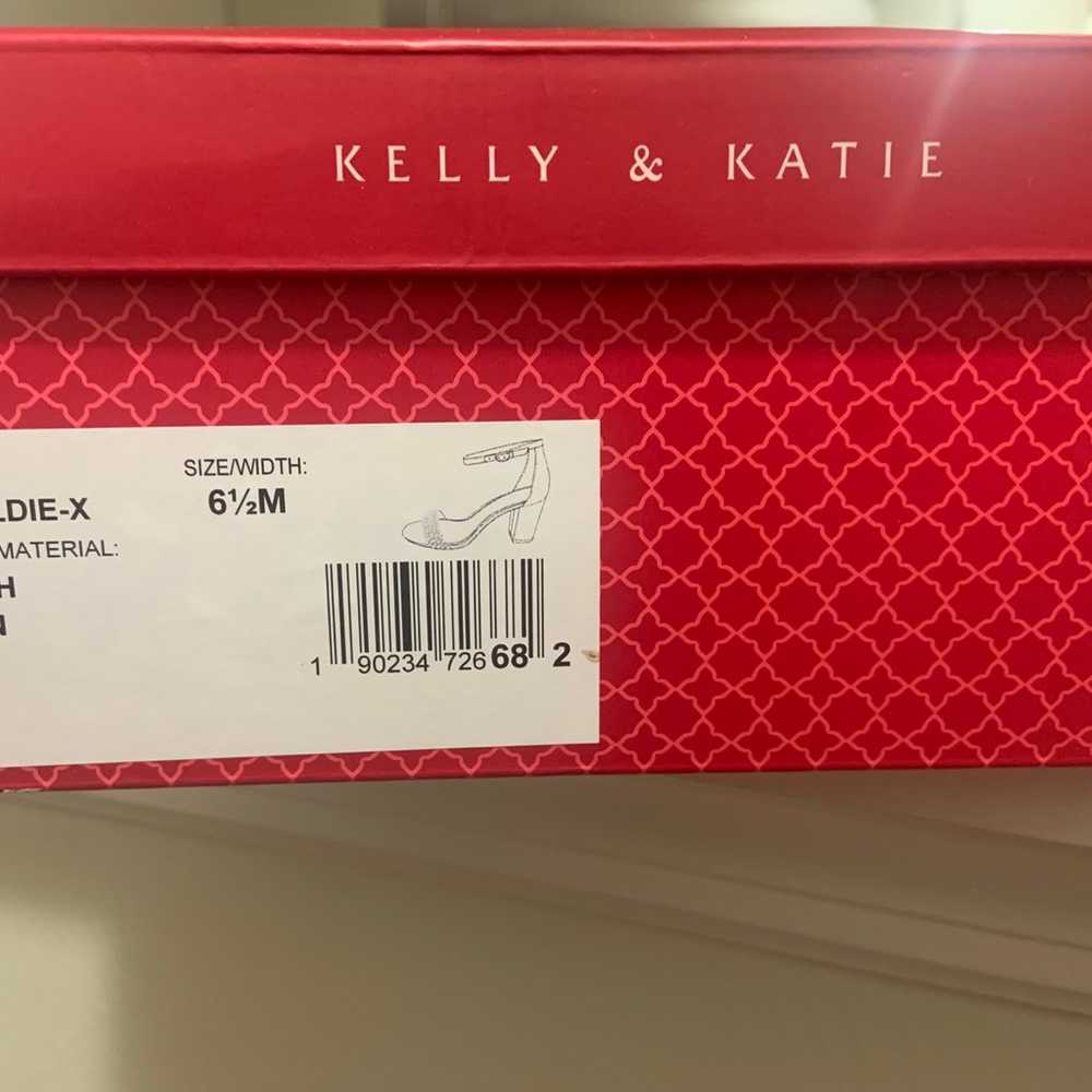 Kelly & Katie Blush Pearl Satin Pumps Size 6.5 - image 8