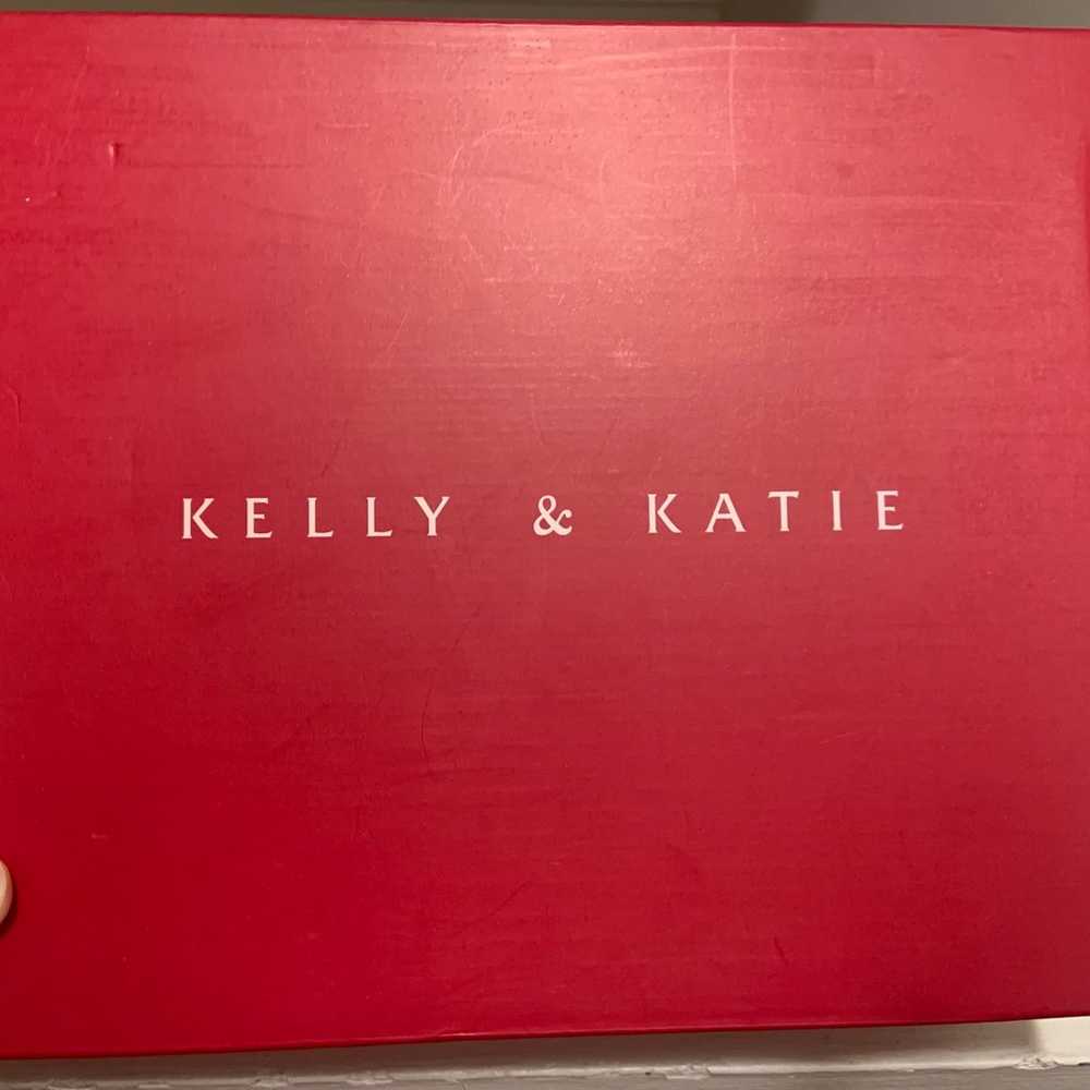 Kelly & Katie Blush Pearl Satin Pumps Size 6.5 - image 9