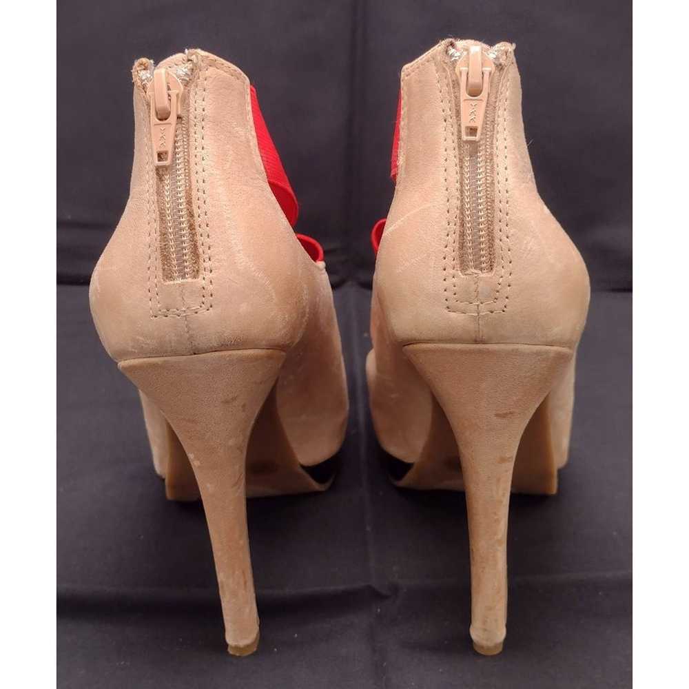 The Limited size 7 1/2 Platform sandals 5"heels R… - image 5