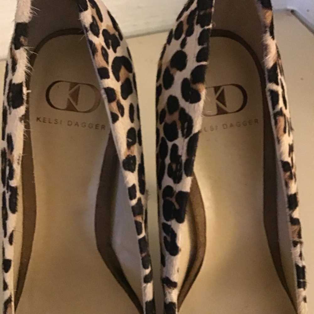 Kelsi Dagger women animal print platform pump hee… - image 4