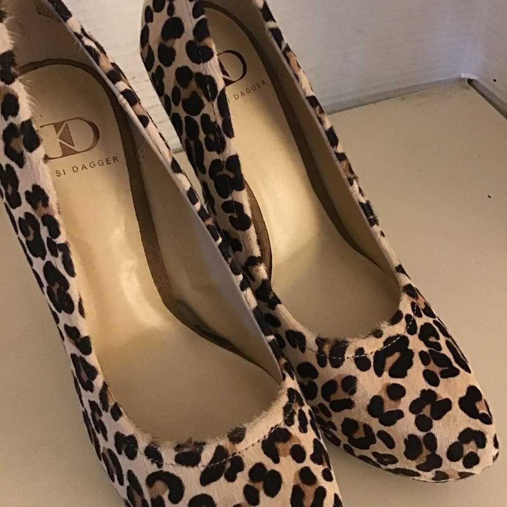 Kelsi Dagger women animal print platform pump hee… - image 8