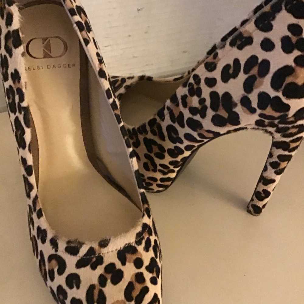 Kelsi Dagger women animal print platform pump hee… - image 9