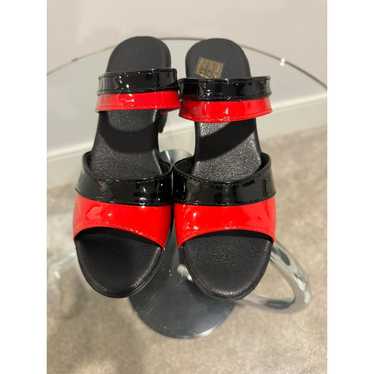 Red and Black Open Toe Chunk Heel Shoes Size 6 - image 1