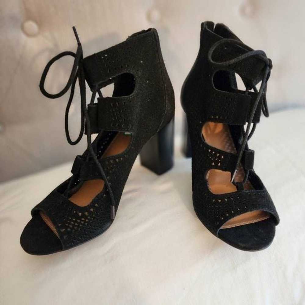 Crown Vintage Stock Heel tie up Leather Shoes Siz… - image 3