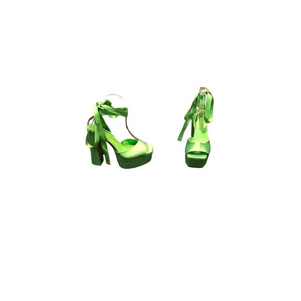 NWOT Gianni Bini Neon Green Platform Heels - image 1