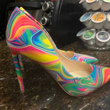 Anne Michelle rainbow abstract pumps heels