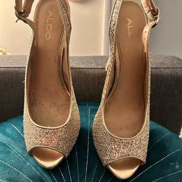 Gold glittery heels
