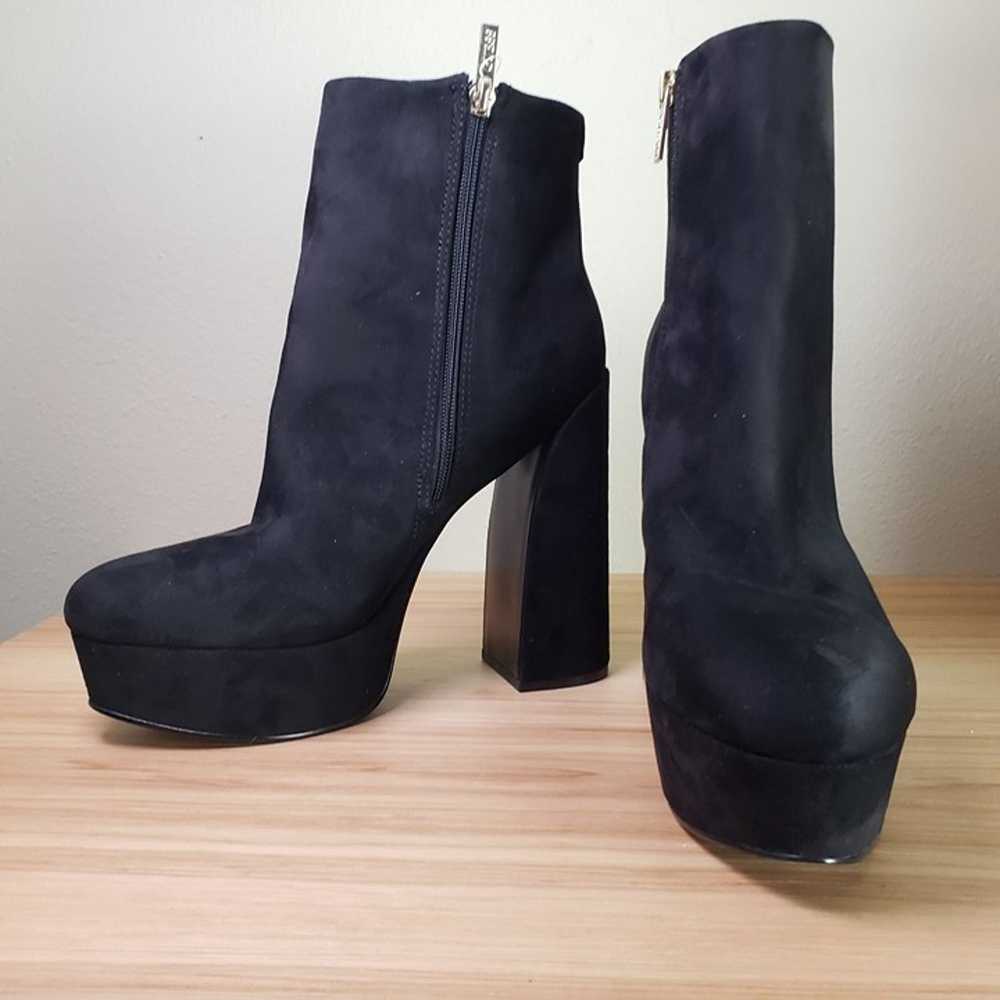 Guess Women's Size 9.5 Faux Suede Platform Heeled… - image 6