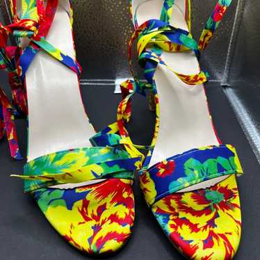 Multicolor heels