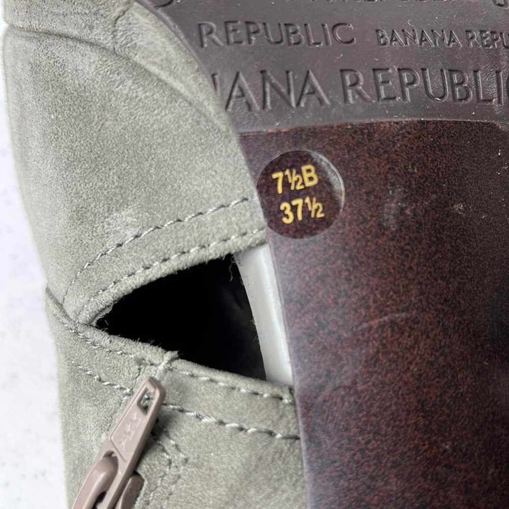 Banana Republic's woman's gray leather-suede high… - image 10