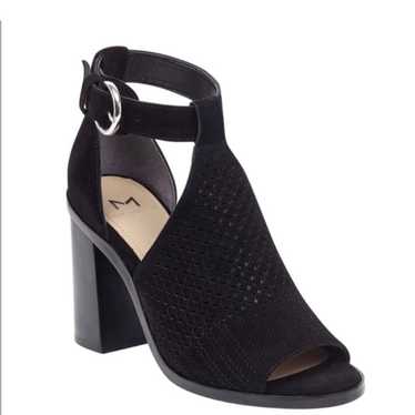 NWOB Marc Fisher LTD Vixen Perforated Heel Sandal