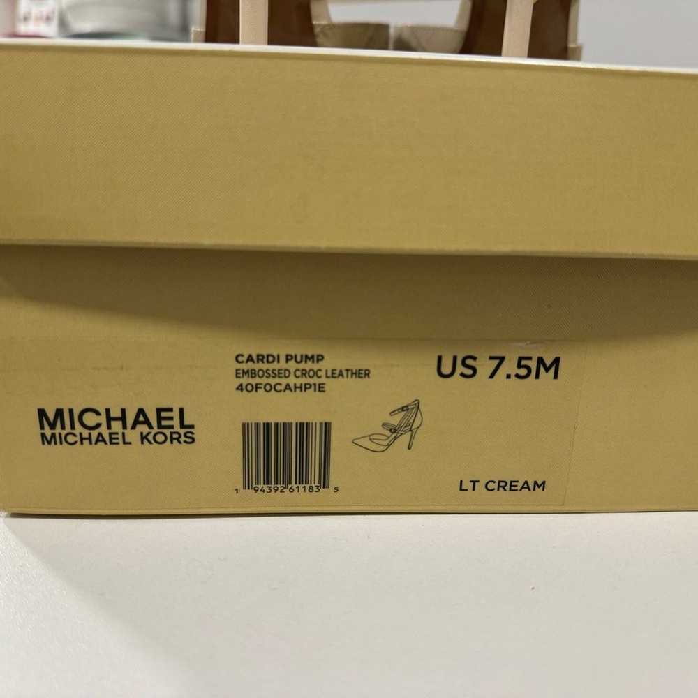 Michael Kors Cardi Pump, Sz 7.5, Light Cream - image 8