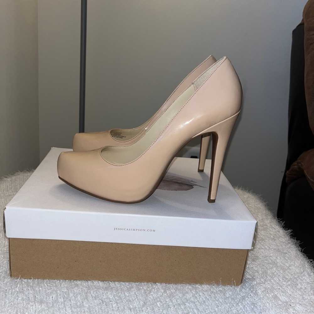 Jessica Simpson high heel pumps - image 3