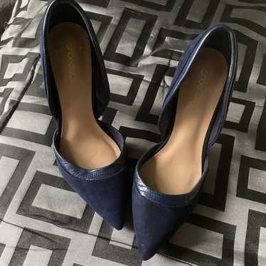 Shoedazzle suede navy blue pointy heel