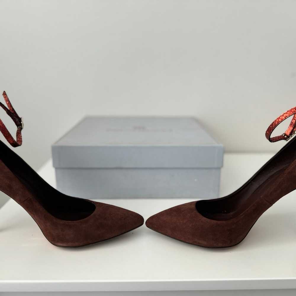 Bruno Magli Brown / Rust Pointe Toe Pumps with bu… - image 3