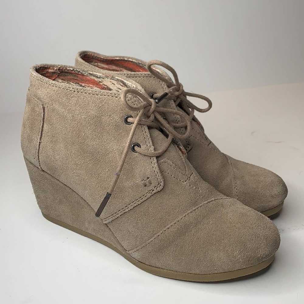 Toms Dessert taupe suede wedge booties - image 2