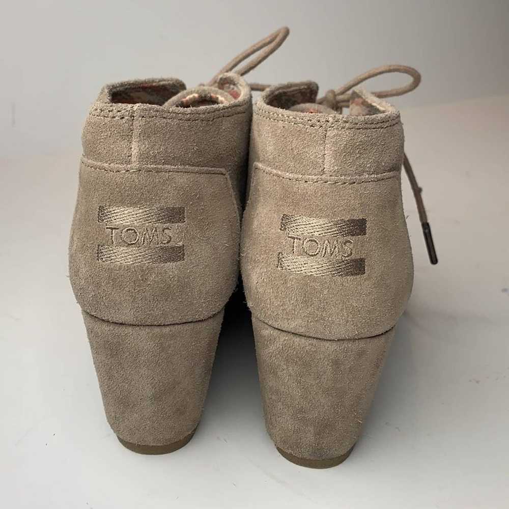 Toms Dessert taupe suede wedge booties - image 3