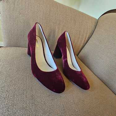 Louise et Cie Women's Jalzy Burgundy Velvet Pump … - image 1