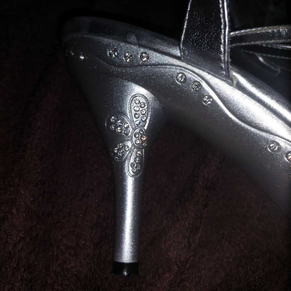 HOT TOMATO Silver 4 inch Heels shoes with crystal… - image 6