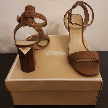 Michael Kors Tan heels with Gold Micheal Kors log… - image 1