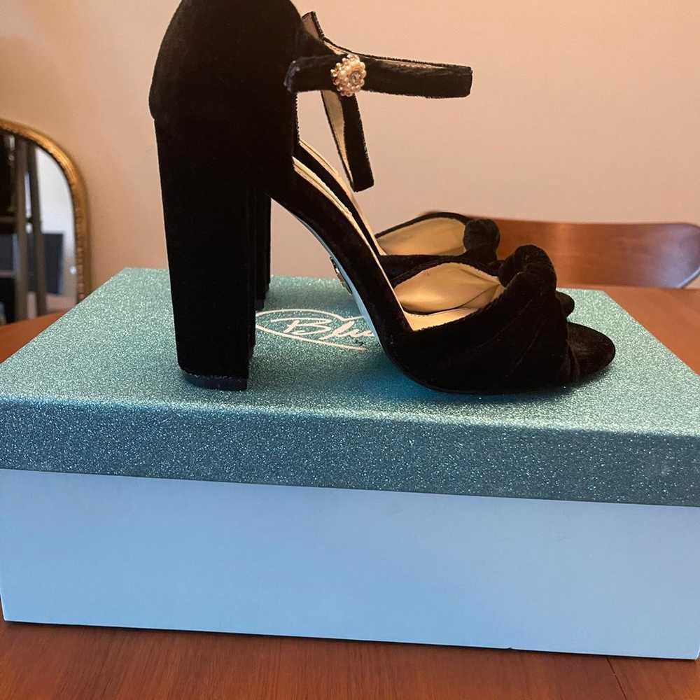 Gently worn Blue by Betsy Black Velvet Heel Size … - image 1
