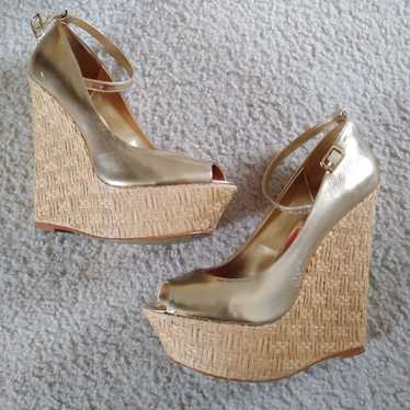 NEW Bebe Wedges Gold Wedges