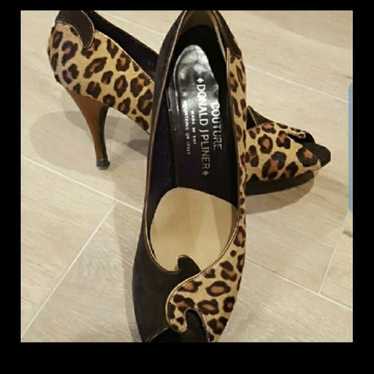 Couture Donald Pliner Brown Leopard Pump - image 1
