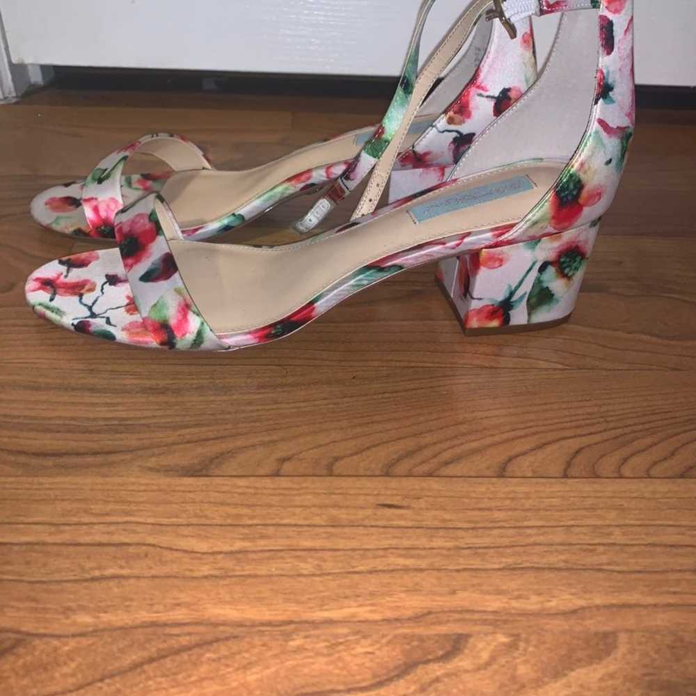 Floral Betsey Johnson heels! - image 3