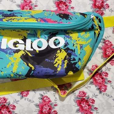 Igloo seaside Fanny pack New without tags never us