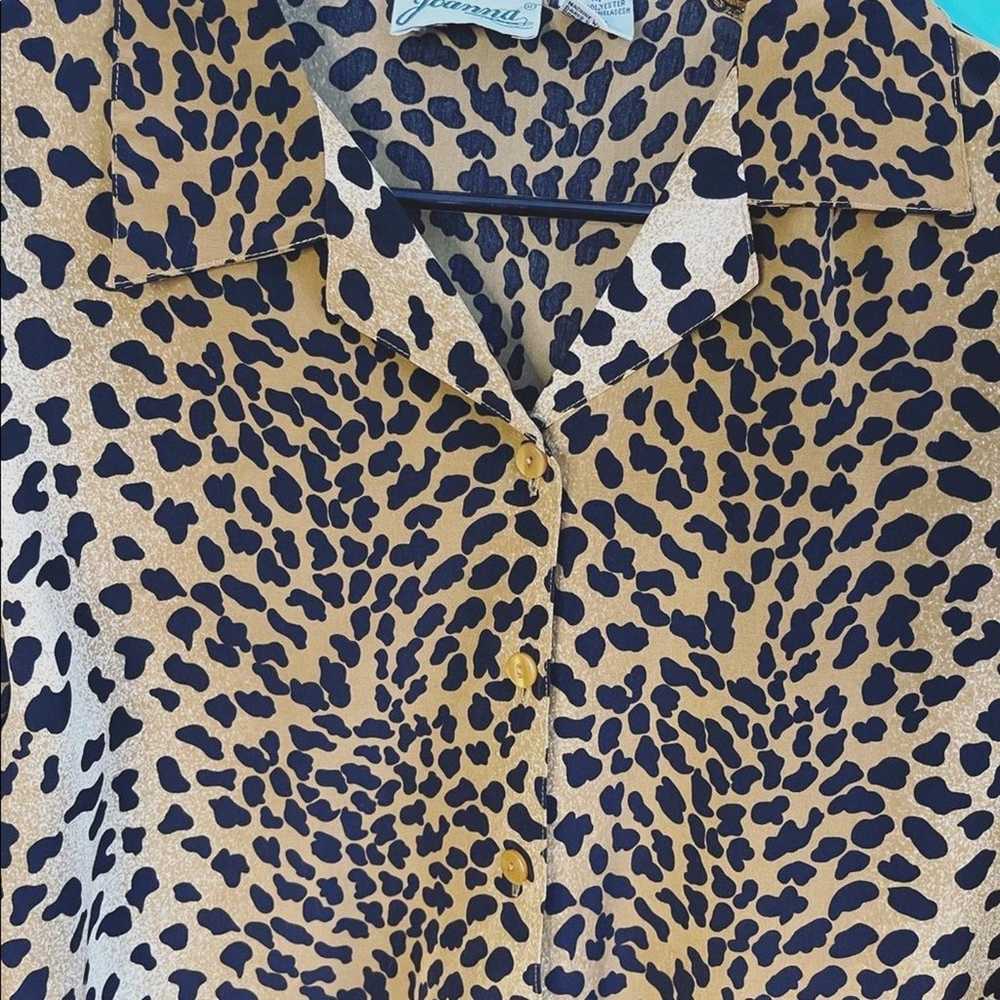 VINTAGE 1990s leopard print button up - image 2
