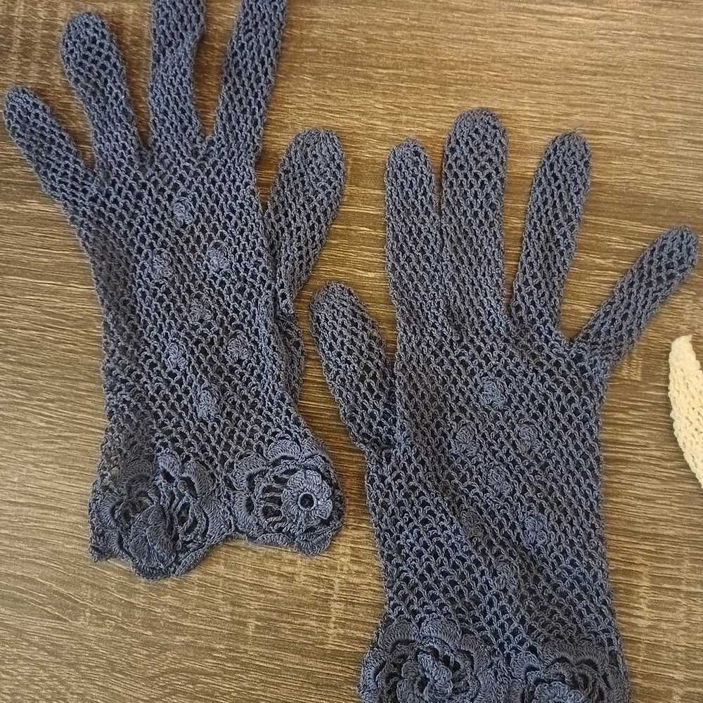 Vintage crochet Gloves 1920-1930's - image 6