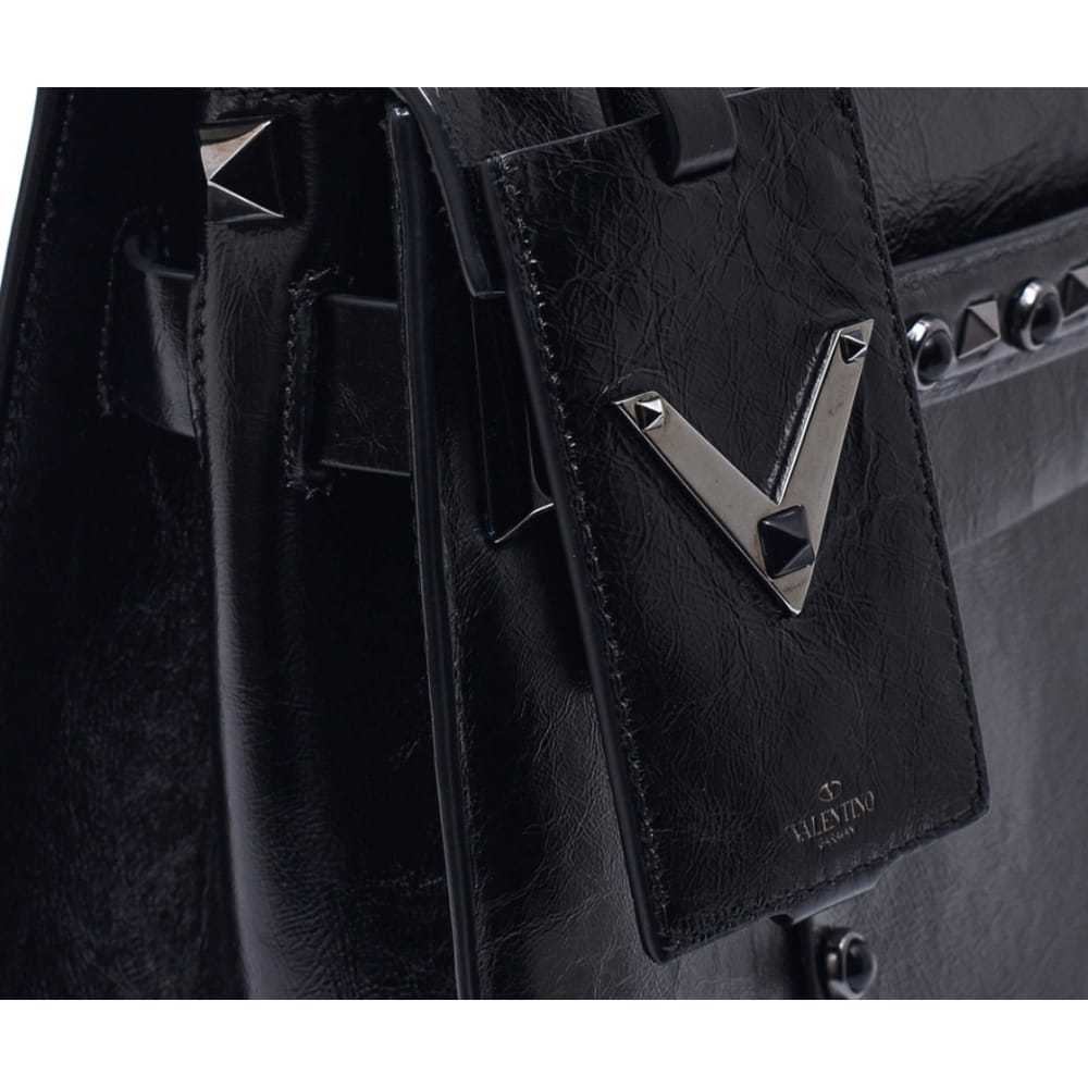 Valentino Garavani My Rockstud patent leather han… - image 4