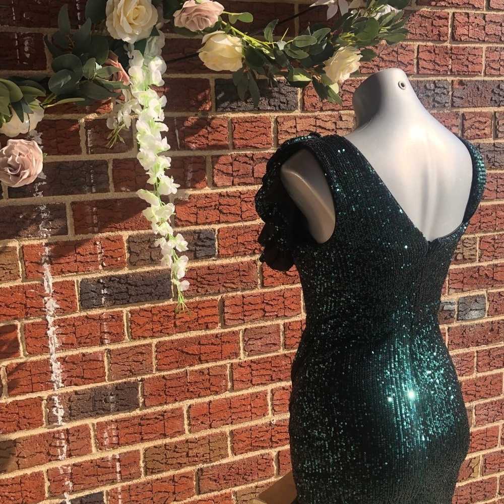 Green sequined mini with 3d floral shoulder and s… - image 9