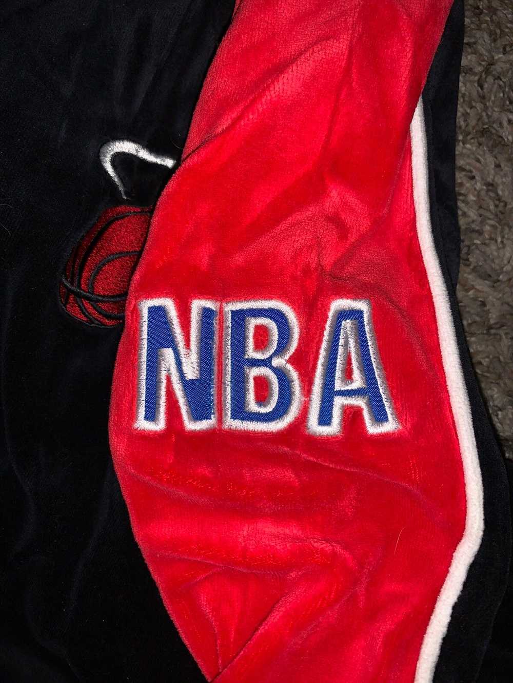 NBA × Streetwear × Vintage Vintage 90s NBA Moana … - image 4