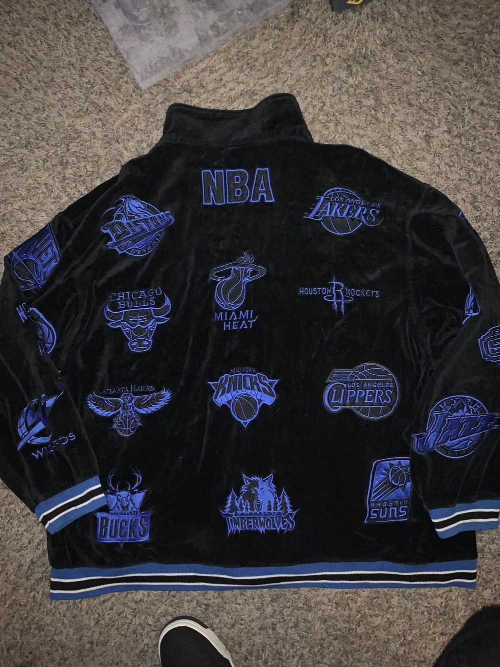 NBA × Streetwear × Vintage Vintage 90s NBA Basket… - image 7