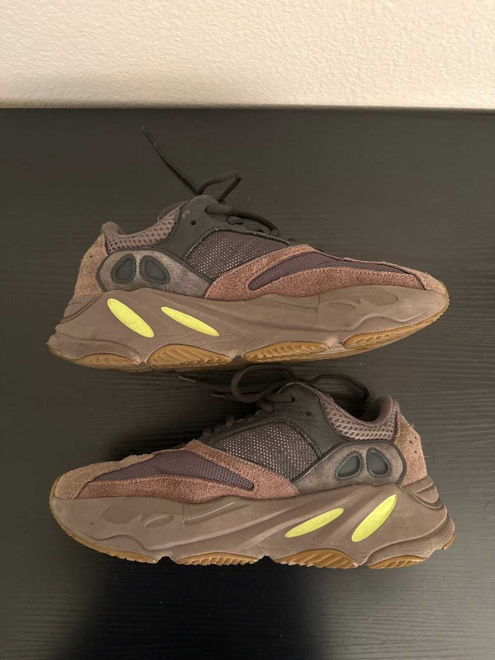 Adidas × Kanye West yeezy 700 mauve - image 5